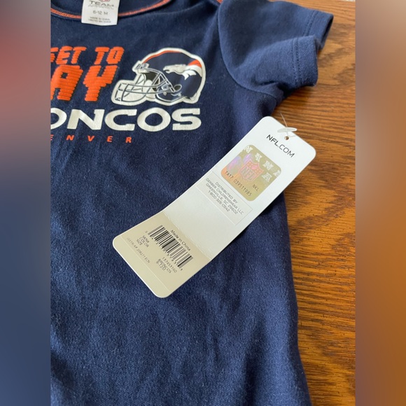 NFL Team Apparel: Two Denver Broncos Football Onesies 6-12 months New with tags - Picture 6 of 12